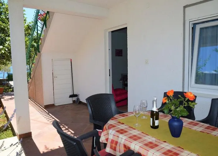 Apartamento In Mit Privatem Parkplatz By Interhome *