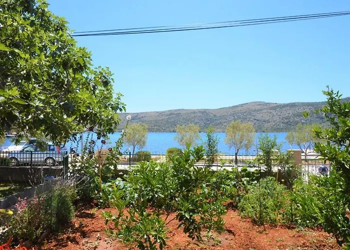 In Mit Privatem Parkplatz By Interhome * Poljica (Trogir)