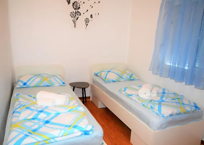 In Mit Privatem Parkplatz By Interhome Apartamento *