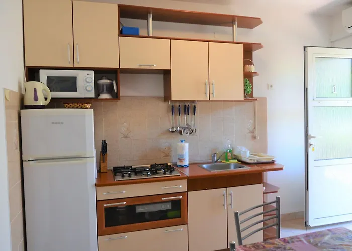 In Mit Privatem Parkplatz By Interhome