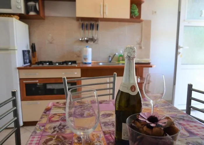 In Mit Privatem Parkplatz By Interhome Apartamento